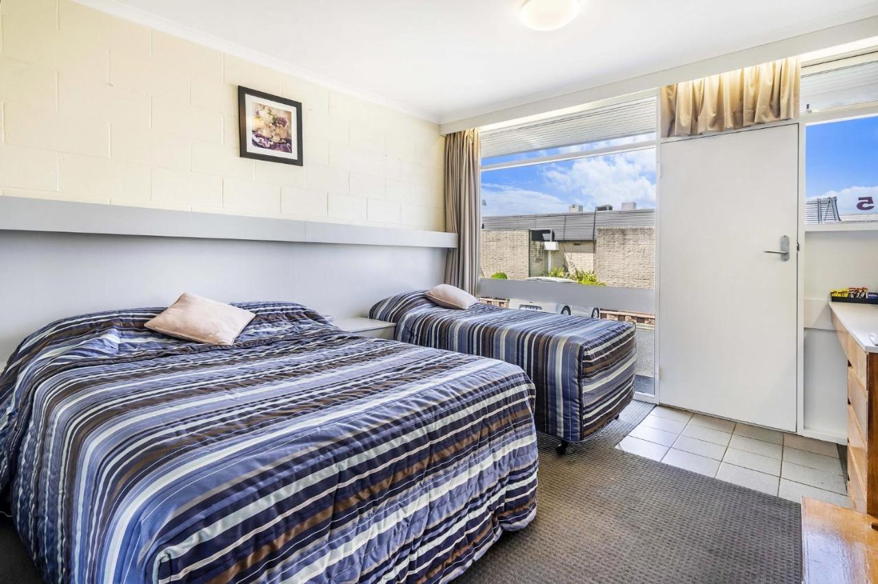Top Of The Town Hotel Motel Burnie Esterno foto